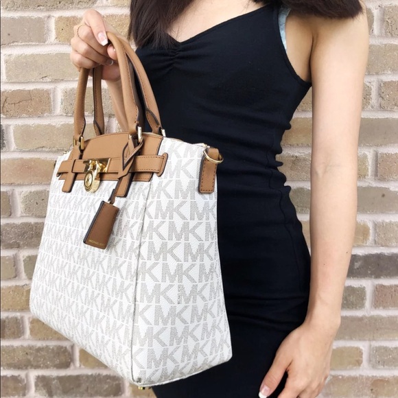 Gaby’sBags👜❤️-NWT Michael Kors Large Zip Satchel - Picture 2 of 8